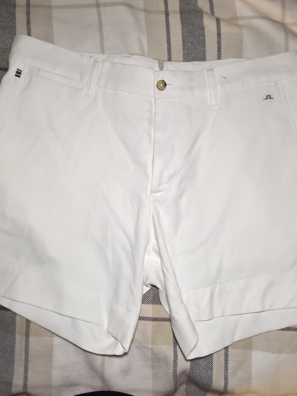 J.Lindeberg White Women's Flat-Front Shorts